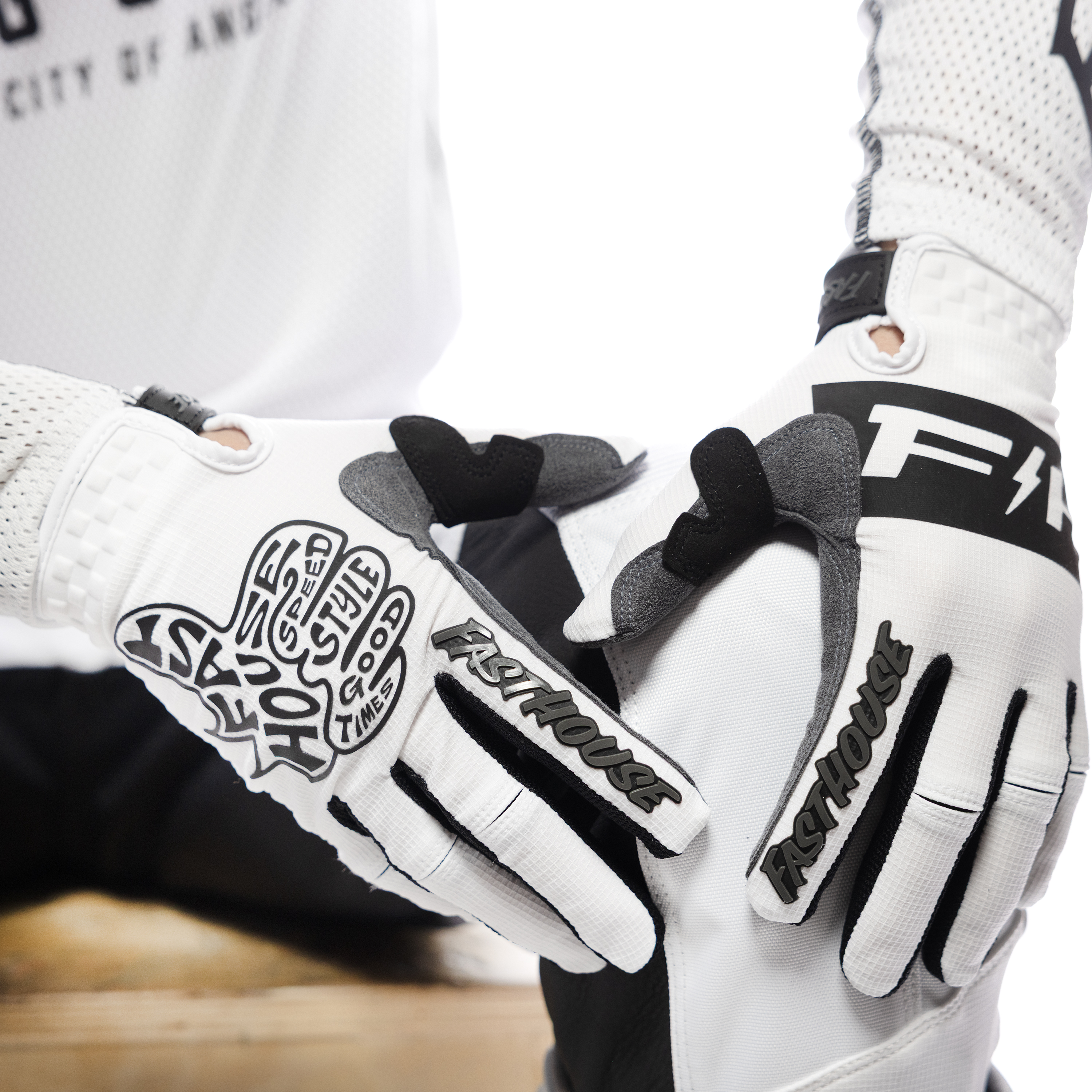 Speed Style Club Glove - White_Detail2